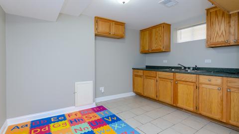 625 E 102nd Pl, Chicago, IL 60628 photo 18