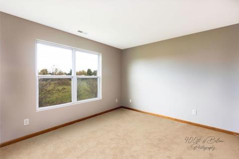 216 Cobblestone Cir, Harvard, IL 60033 photo 14