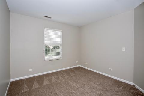 2424 Evergreen Cir, Mchenry, IL 60050 photo 20