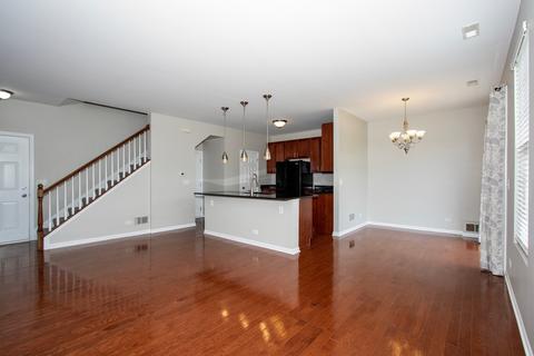 2424 Evergreen Cir, Mchenry, IL 60050 photo 3