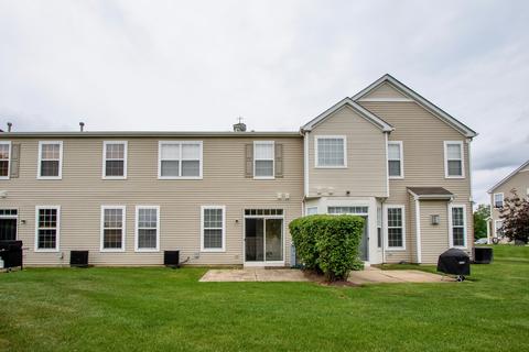 2424 Evergreen Cir, Mchenry, IL 60050 photo 22