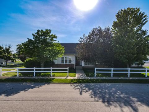 1301 Sioux Turn, Kankakee, IL 60901 photo 2