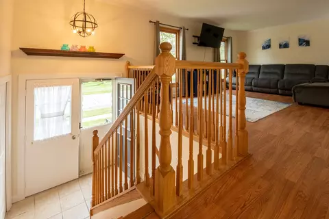 949 Mayfield St, Cary, IL 60013 photo 8