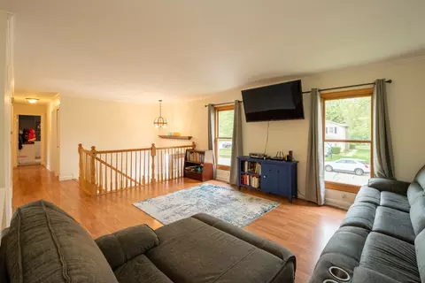 949 Mayfield St, Cary, IL 60013 photo 7