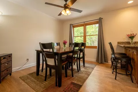 949 Mayfield St, Cary, IL 60013 photo 9