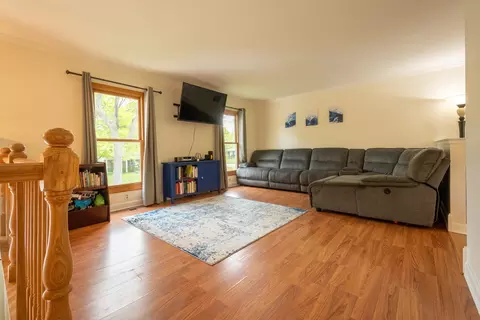 949 Mayfield St, Cary, IL 60013 photo 5