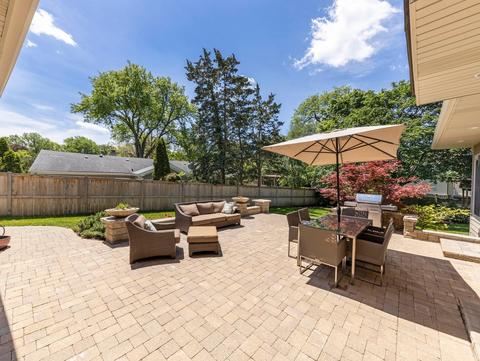 1008 Gamon Rd, Wheaton, IL 60189 photo 7