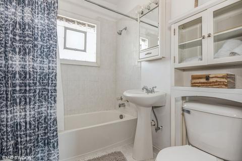 570 E 13th St, Lockport, IL 60441 photo 9