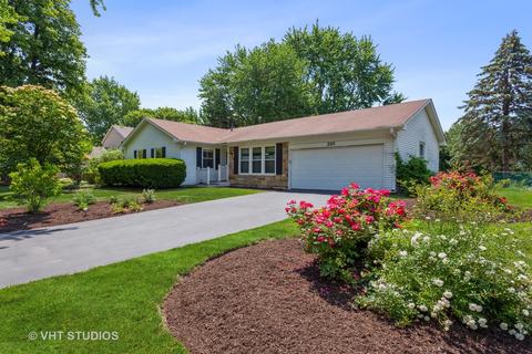 220 Cedarbrook Rd, Naperville, IL 60565 photo 1