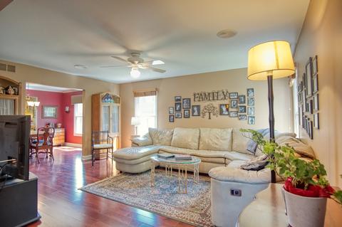 1650 Ivy Ct E, Wheaton, IL 60189 photo 9