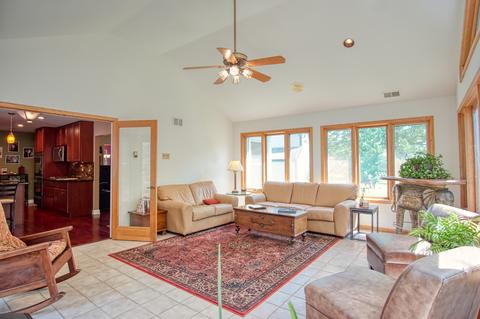 1650 Ivy Ct E, Wheaton, IL 60189 photo 15