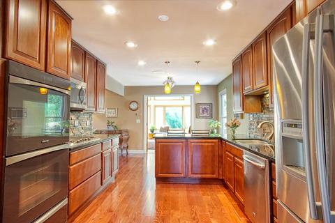 1650 Ivy Ct E, Wheaton, IL 60189 photo 12
