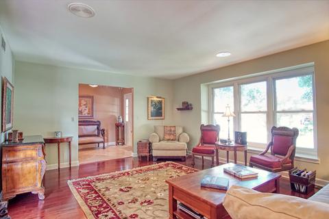 1650 Ivy Ct E, Wheaton, IL 60189 photo 5