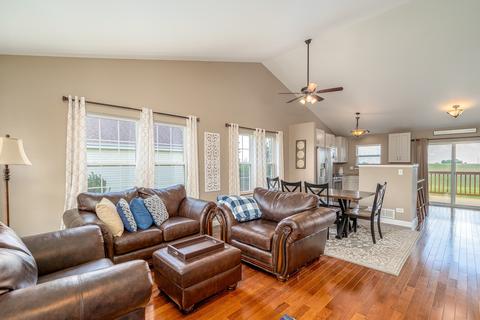 1503 Creekside Cir, Minooka, IL 60447 photo 4
