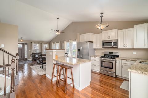 1503 Creekside Cir, Minooka, IL 60447 photo 7