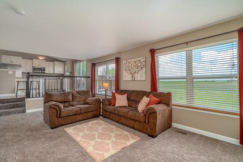 1503 Creekside Cir, Minooka, IL 60447 photo 10