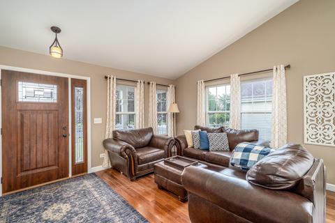1503 Creekside Cir, Minooka, IL 60447 photo 2