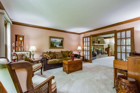 540 Flock Ave, Naperville, IL 60565 photo 2