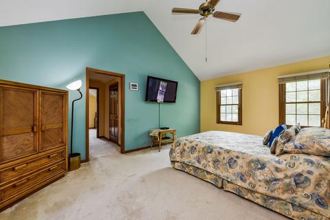 540 Flock Ave, Naperville, IL 60565 photo 10