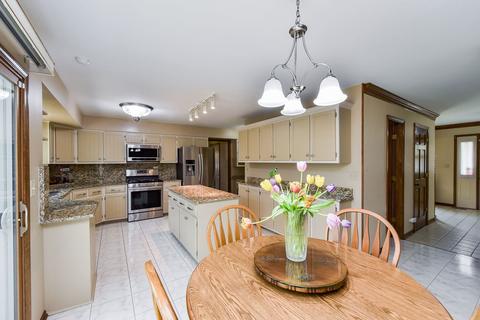 540 Flock Ave, Naperville, IL 60565 photo 5