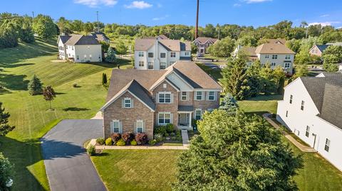 3502 Links Ct, Elgin, IL 60124 photo 2