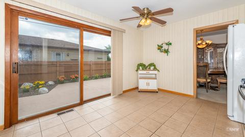 35 S Highview Ave, Addison, IL 60101 photo 9