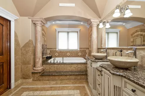 2319 Douglas Ave, Des Plaines, IL 60018 photo 26