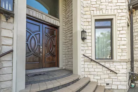 2319 Douglas Ave, Des Plaines, IL 60018 photo 4