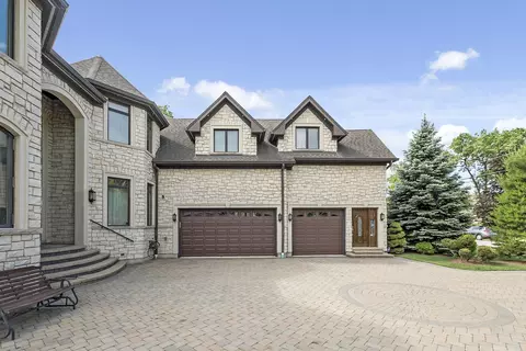 2319 Douglas Ave, Des Plaines, IL 60018 photo 3