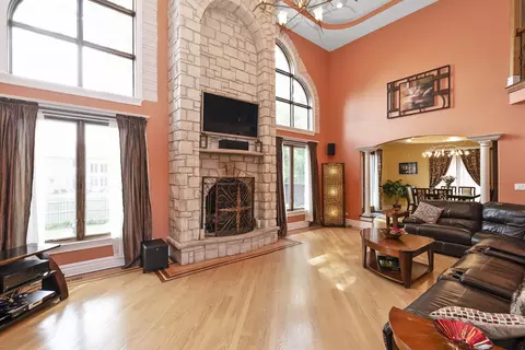 2319 Douglas Ave, Des Plaines, IL 60018 photo 7