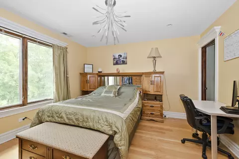 2319 Douglas Ave, Des Plaines, IL 60018 photo 27