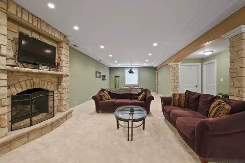 2319 Douglas Ave, Des Plaines, IL 60018 photo 39
