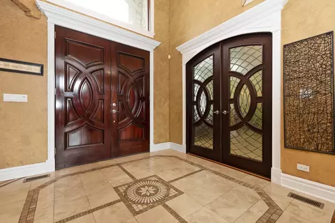2319 Douglas Ave, Des Plaines, IL 60018 photo 5
