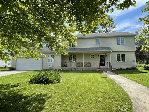 207 S John St, Sublette, IL 61367 photo 1