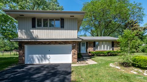3 N561 Broadview Ave, Addison, IL 60101 photo 2