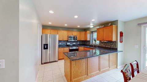 503 Feeney Dr, Minooka, IL 60447 photo 8