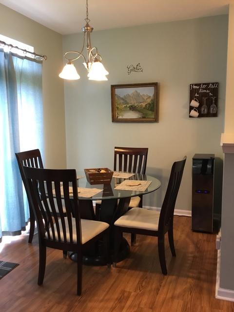 2385 Sunshine Ln, Aurora, IL 60503 photo 9