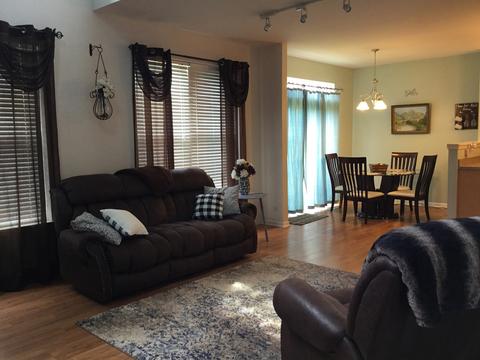 2385 Sunshine Ln, Aurora, IL 60503 photo 5
