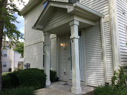 2385 Sunshine Ln, Aurora, IL 60503 photo 2