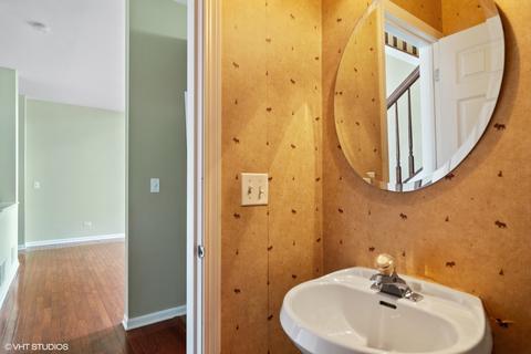 5457 Mcdonough Rd, Hoffman Estates, IL 60192 photo 16