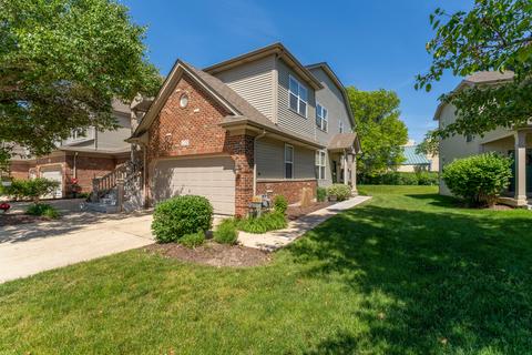 1231 Oakleaf Ct, Aurora, IL 60506 photo 1
