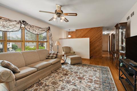 15216 Walnut Rd, Oak Forest, IL 60452 photo 3