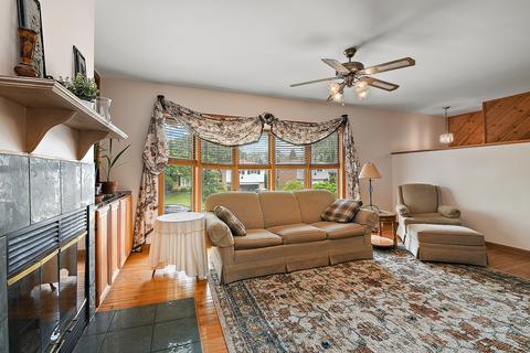 15216 Walnut Rd, Oak Forest, IL 60452 photo 4