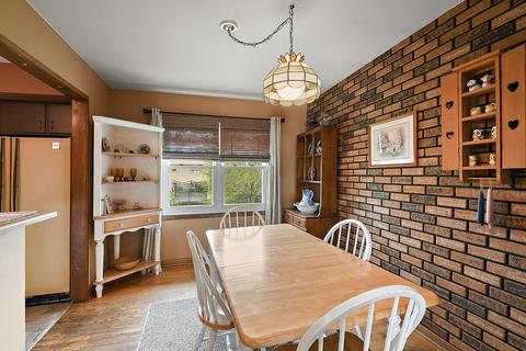 15216 Walnut Rd, Oak Forest, IL 60452 photo 7