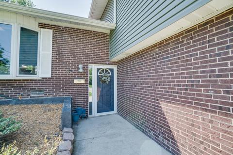 15242 Rob Roy Dr, Oak Forest, IL 60452 photo 2