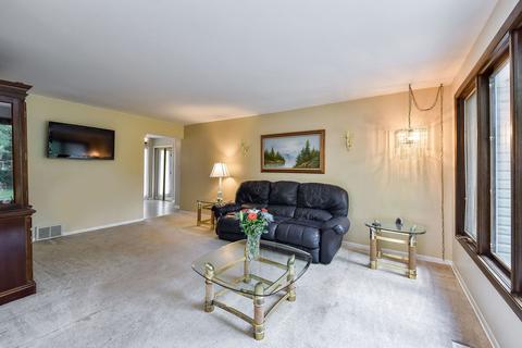1891 Doncaster Ct, Wheaton, IL 60189 photo 4