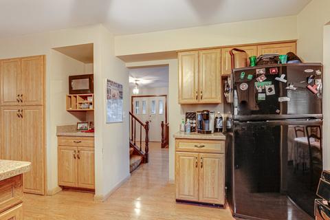 402 Jefferson Ct, Wheeling, IL 60090 photo 9
