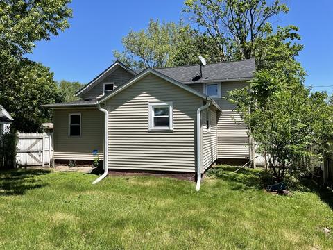 303 Ash Ave, Morrison, IL 61270 photo 4