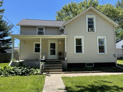 303 Ash Ave, Morrison, IL 61270 photo 1