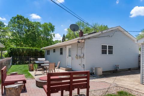 387 Fletcher Dr, Wheeling, IL 60090 photo 10